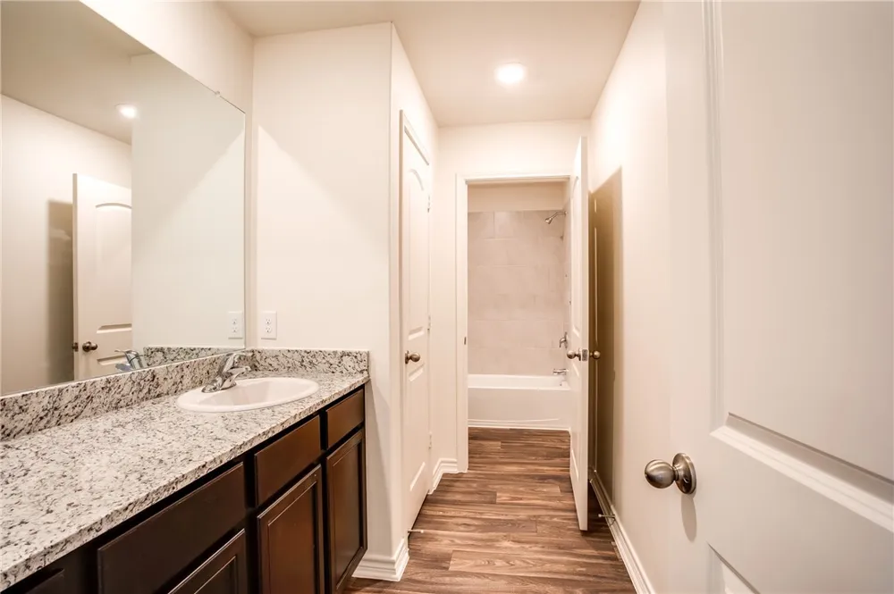 14201 Prairie Sod Lane Elgin, TX 78621