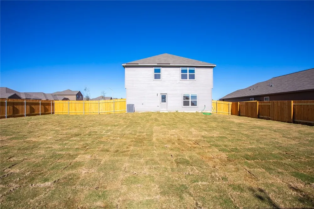 14201 Prairie Sod Lane Elgin, TX 78621