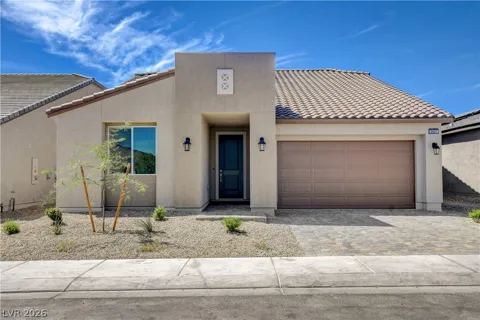3927 Blooming Orange Avenue