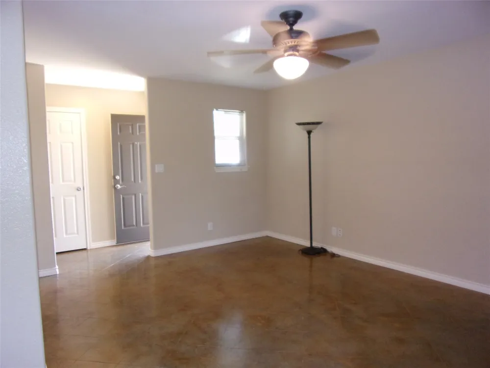 179 Two Friends Trail Johnson City, TX 78636