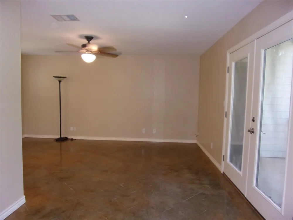 179 Two Friends Trail Johnson City, TX 78636