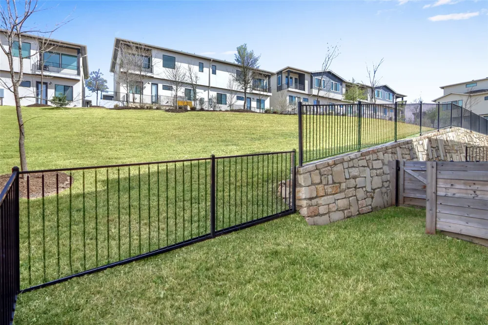 2050 Lohmans Spur Road #501 Lakeway, TX 78734