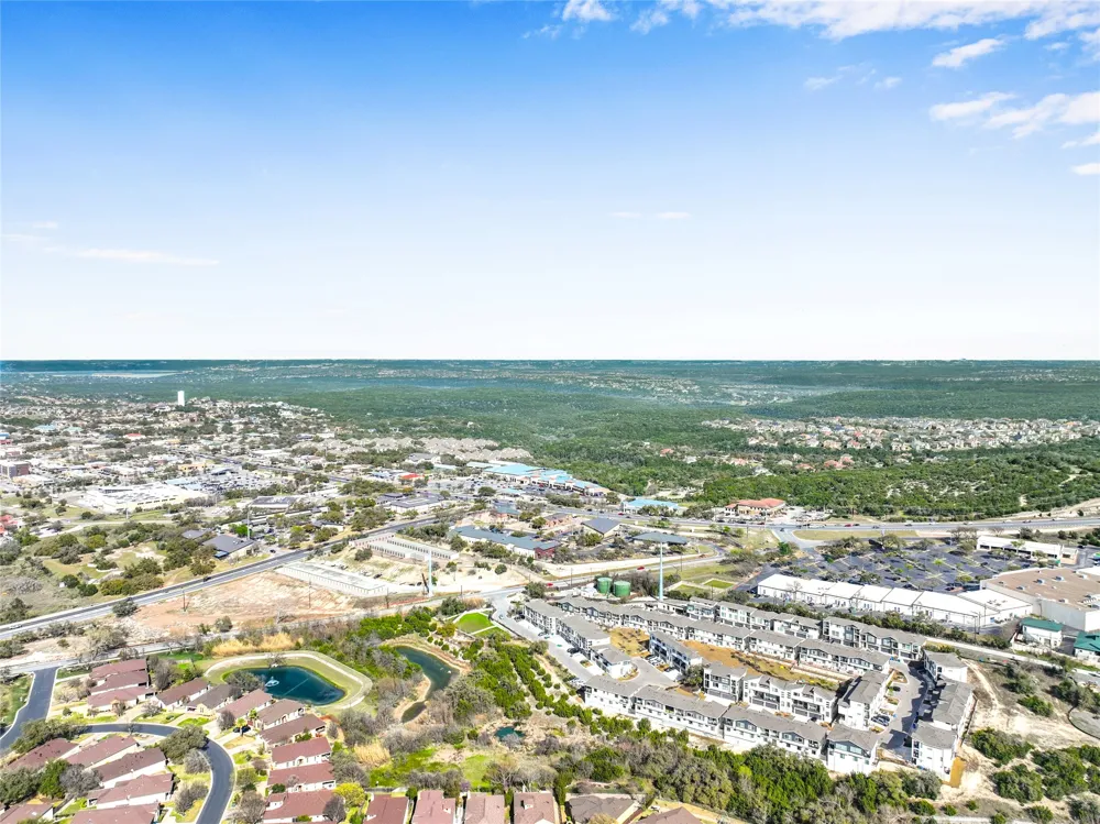 2050 Lohmans Spur Road #501 Lakeway, TX 78734