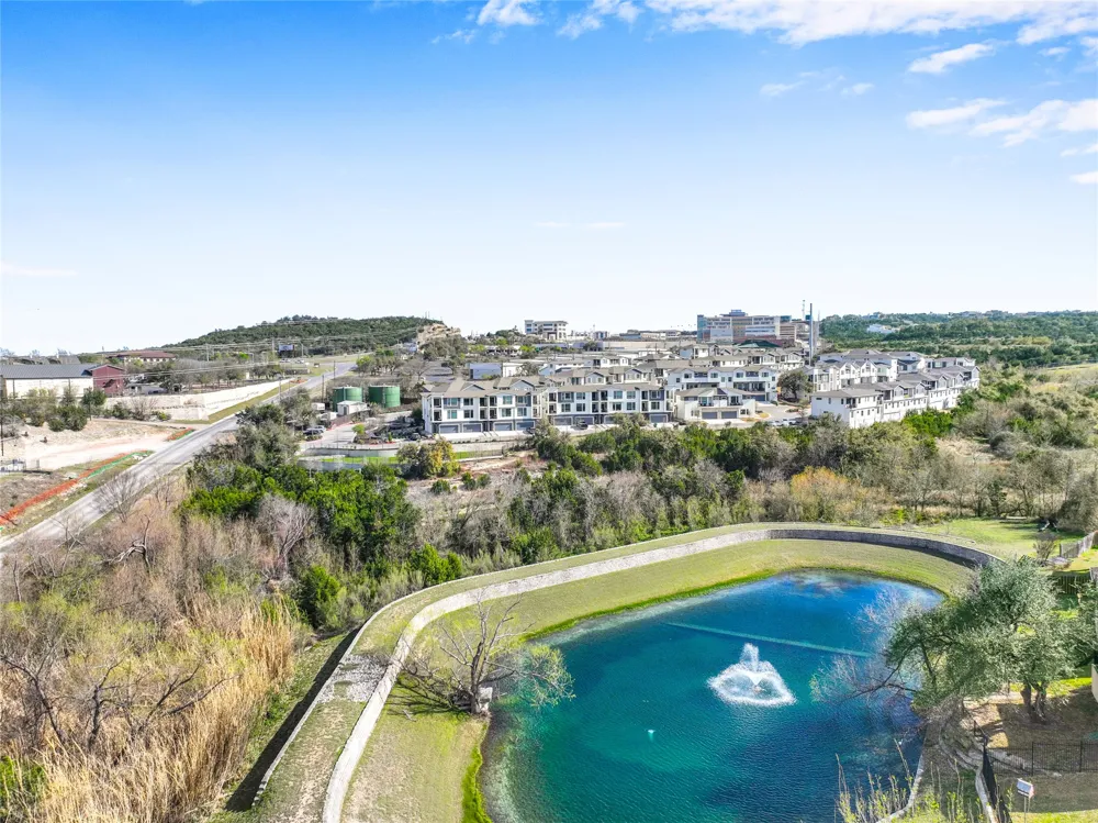 2050 Lohmans Spur Road #501 Lakeway, TX 78734