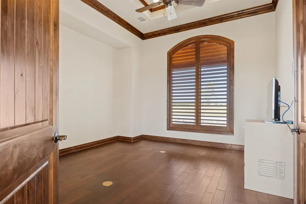 14502 Lund Carlson Road Coupland, TX 78615