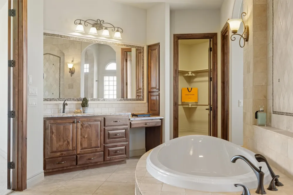 14502 Lund Carlson Road Coupland, TX 78615