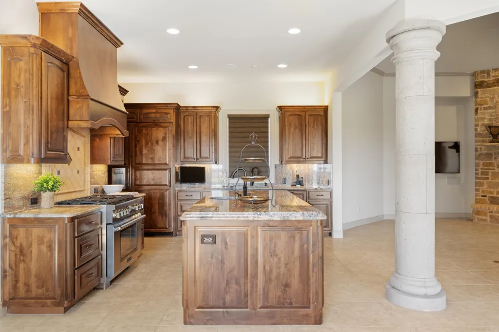 14502 Lund Carlson Road Coupland, TX 78615