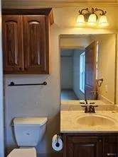 117 Micah Point #B La Vernia, TX 78121
