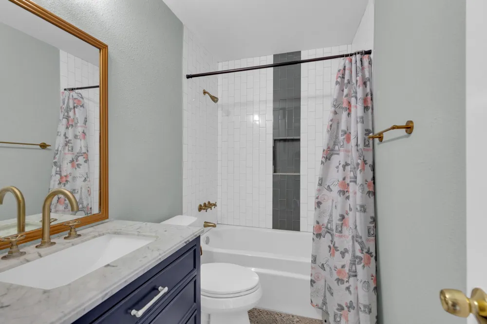 3004 Whisper Oaks Lane #H Georgetown, TX 78628
