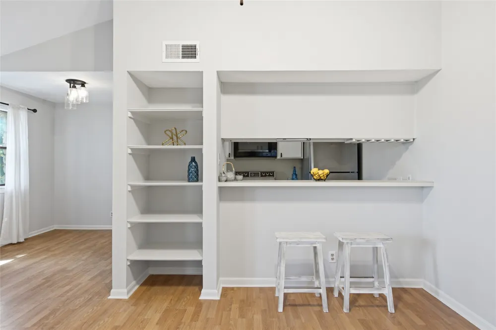 9226 Jollyville Road #222 Austin, TX 78759