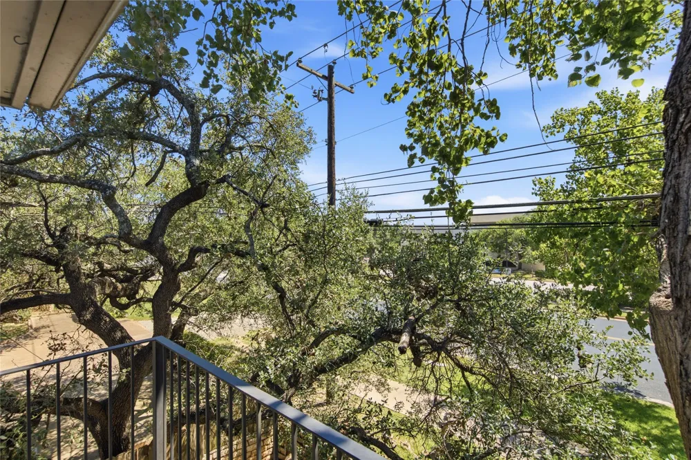 9226 Jollyville Road #222 Austin, TX 78759