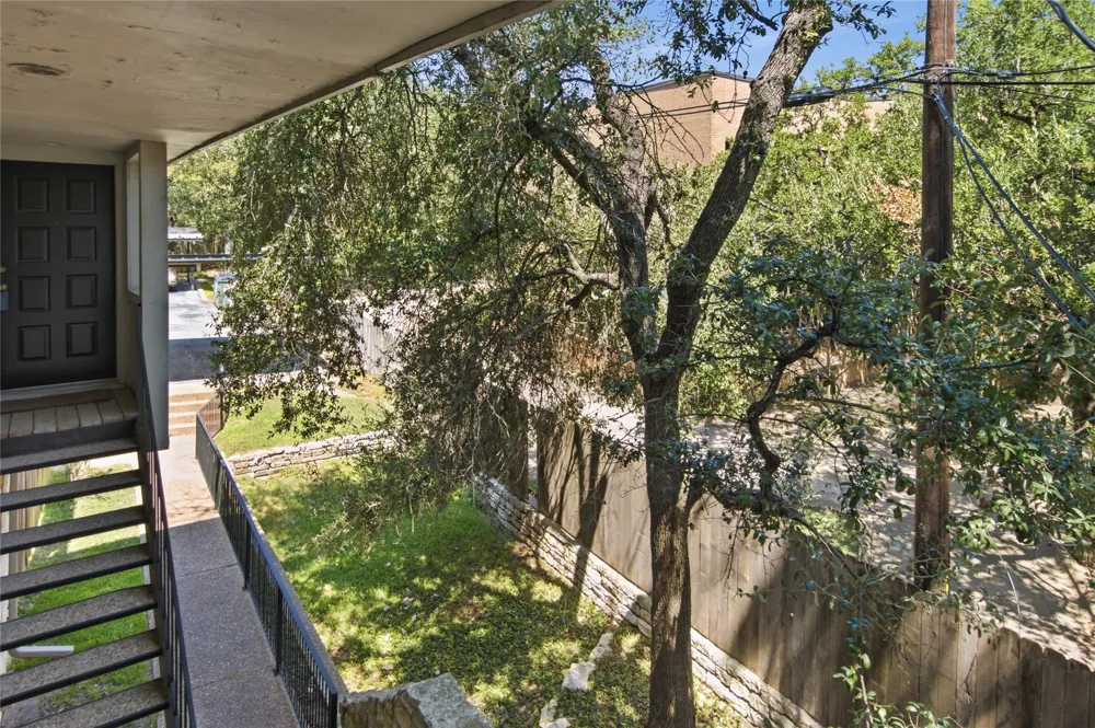 9226 Jollyville Road #222 Austin, TX 78759