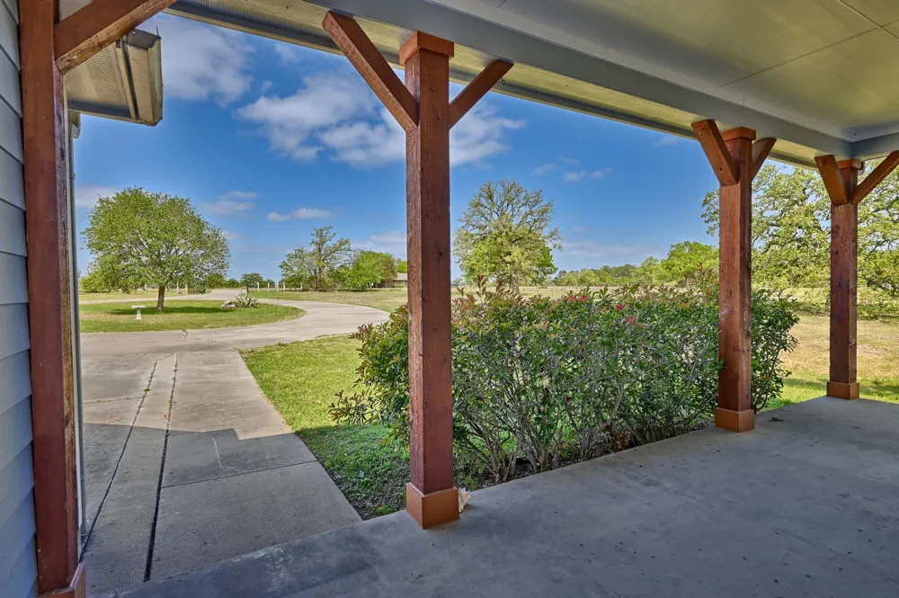 350 Owl Creek Road Giddings, TX 78942