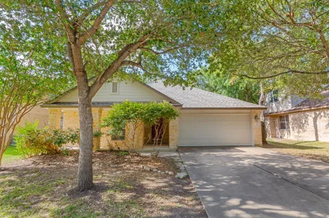 135 LEAR AVENUE