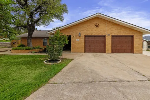 3704 Austin Cove