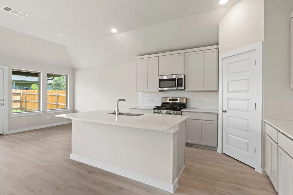 102 Melrose Street Hutto, TX 78634