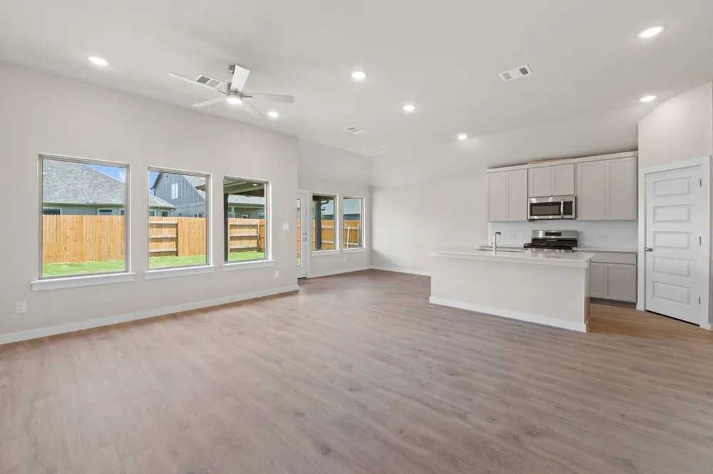 102 Melrose Street Hutto, TX 78634