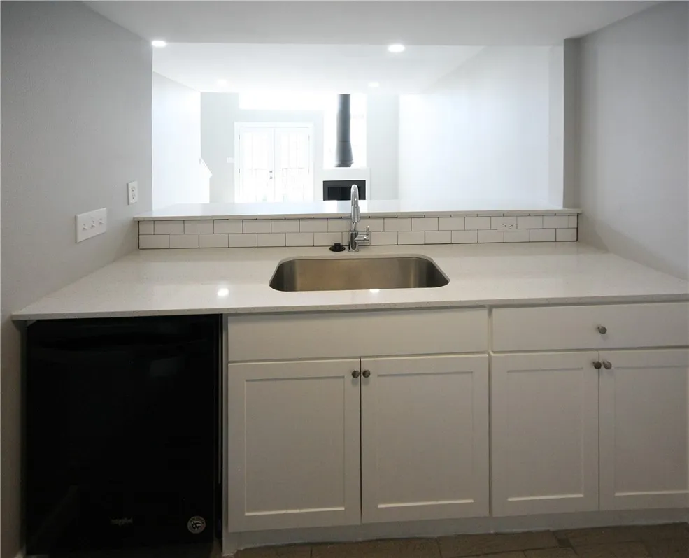 1600 West Avenue #17 Austin, TX 78701