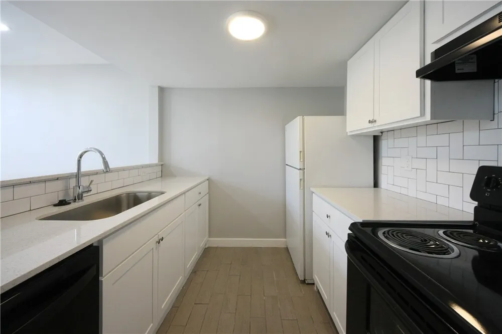 1600 West Avenue #17 Austin, TX 78701
