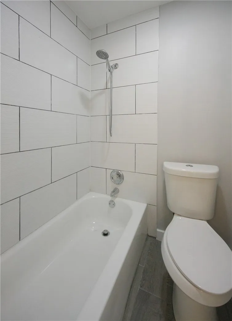 1600 West Avenue #17 Austin, TX 78701