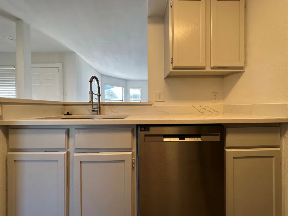 8806 Schick Road #C Austin, TX 78729