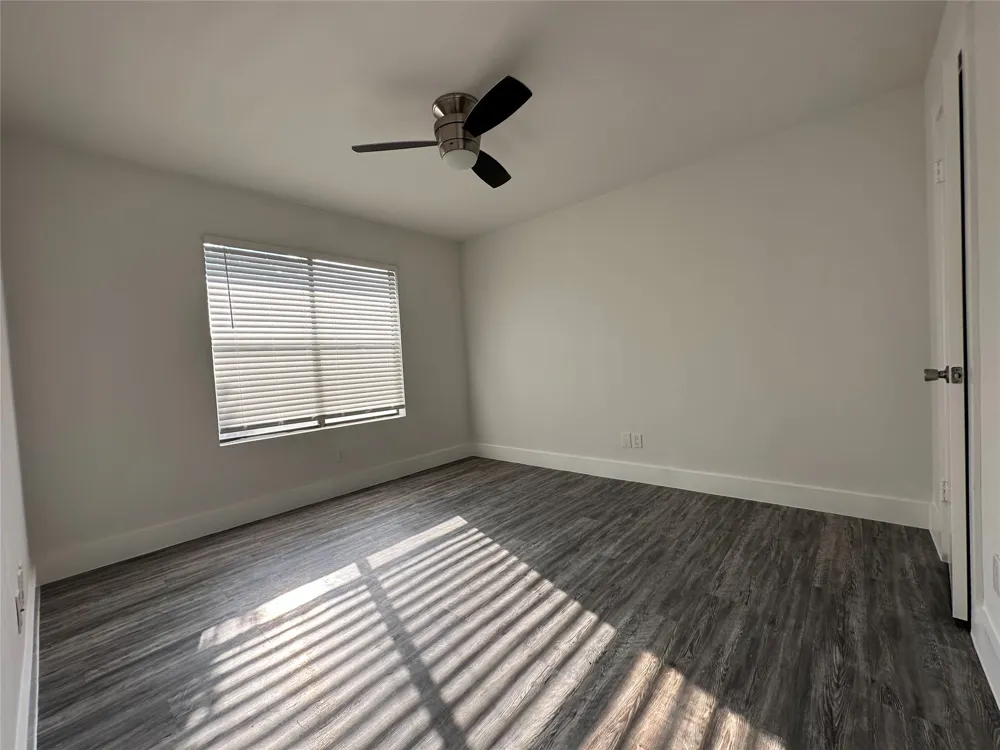 8806 Schick Road #C Austin, TX 78729