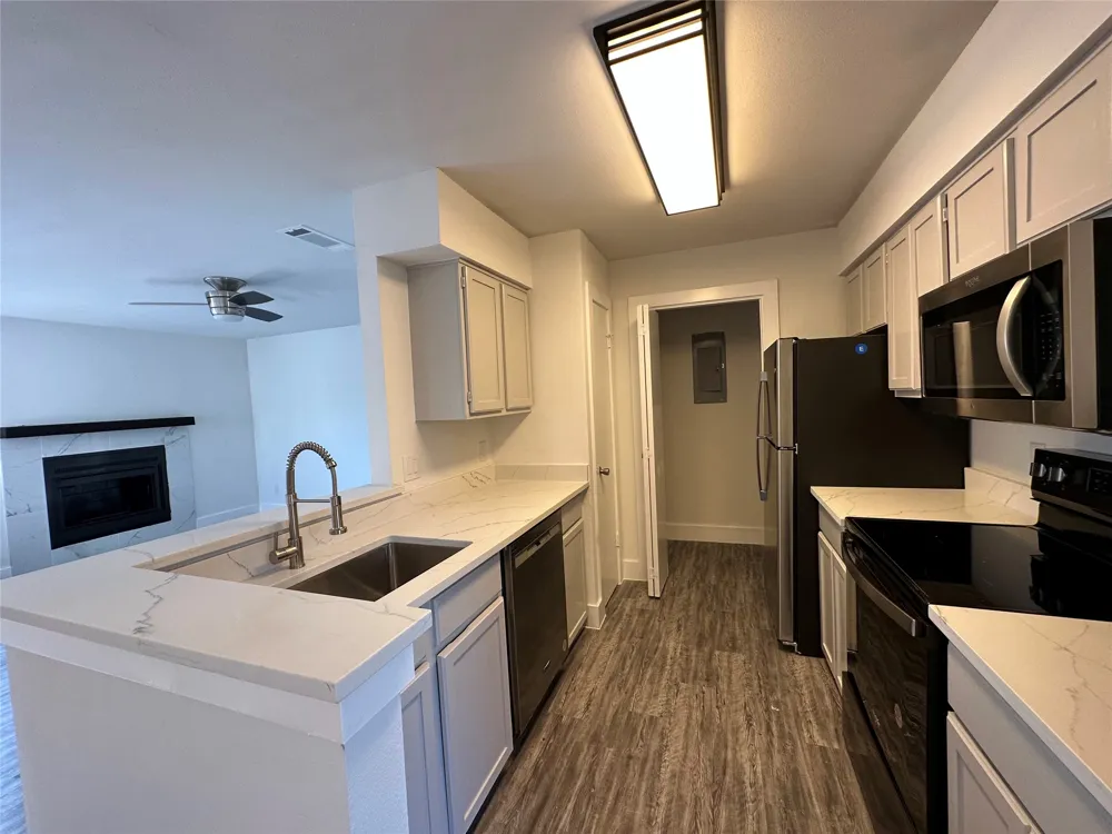 8806 Schick Road #C Austin, TX 78729