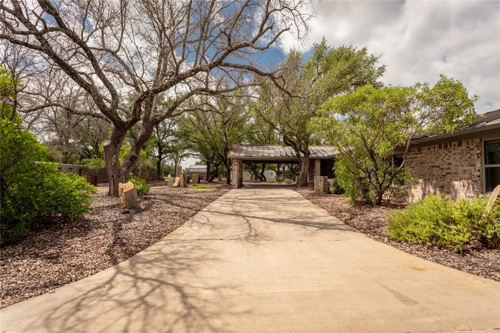 712 Squaw Creek Road Willow Park, TX 76087