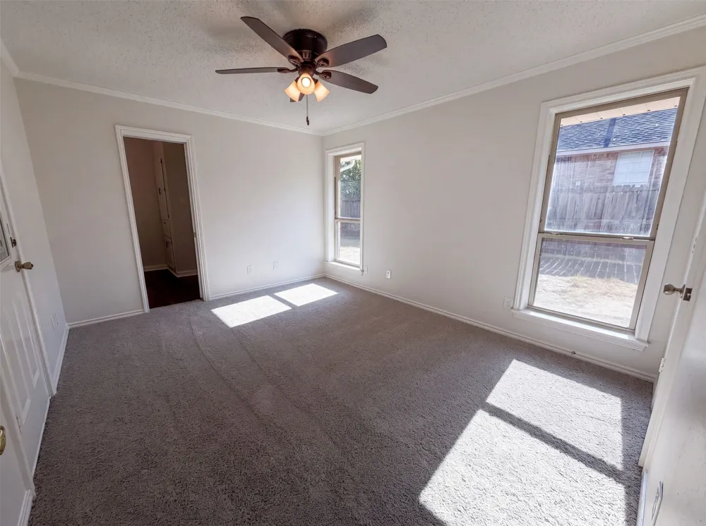 1406 Tad Street Ennis, TX 75119