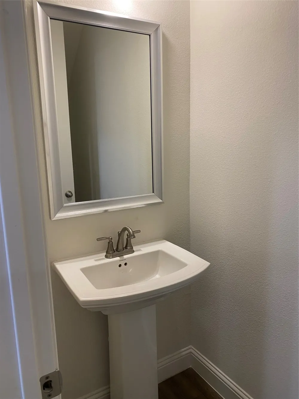 1919 Diyaa Court Farmers Branch, TX 75234