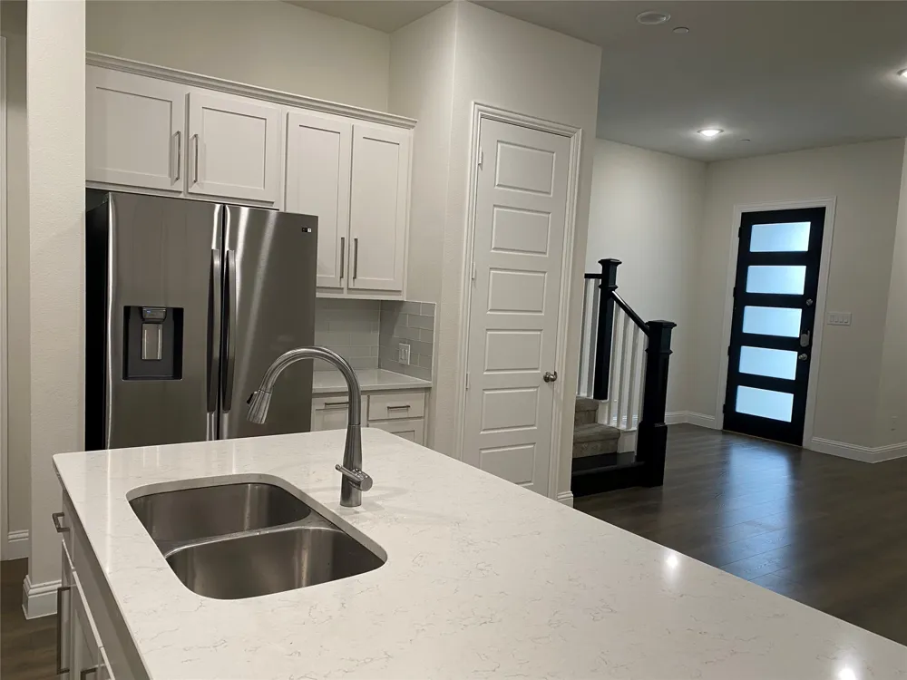 1919 Diyaa Court Farmers Branch, TX 75234