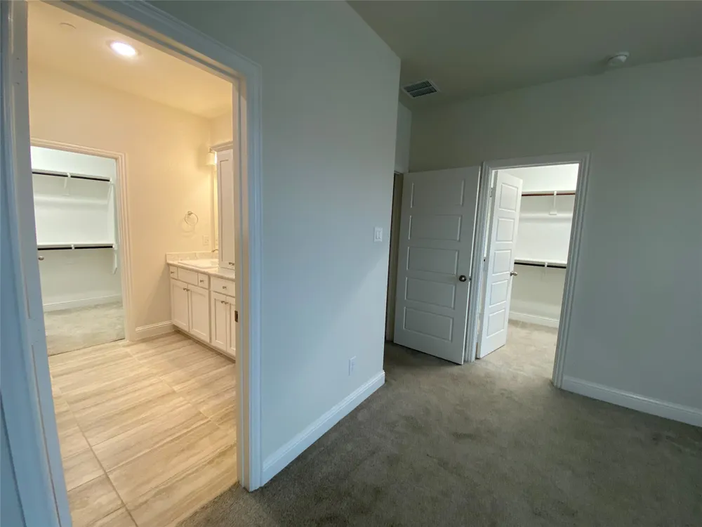 1919 Diyaa Court Farmers Branch, TX 75234