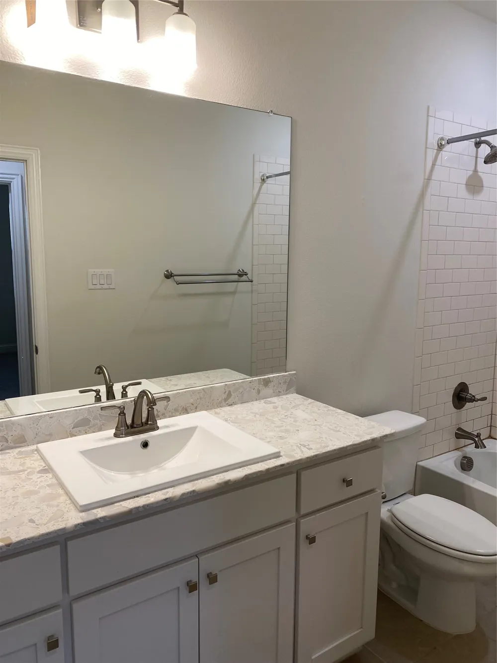 1919 Diyaa Court Farmers Branch, TX 75234