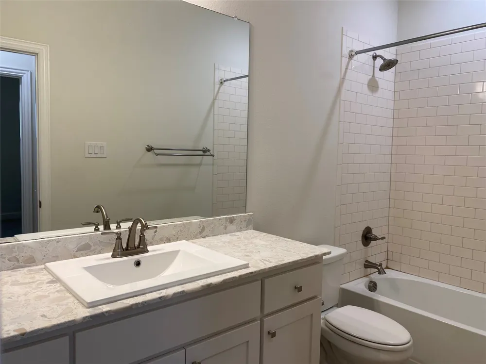 1919 Diyaa Court Farmers Branch, TX 75234