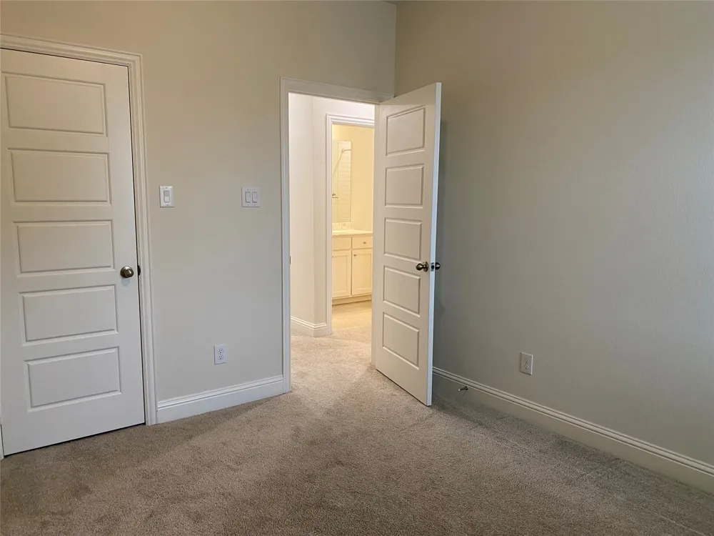 1919 Diyaa Court Farmers Branch, TX 75234