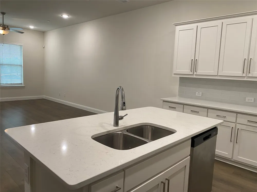 1919 Diyaa Court Farmers Branch, TX 75234
