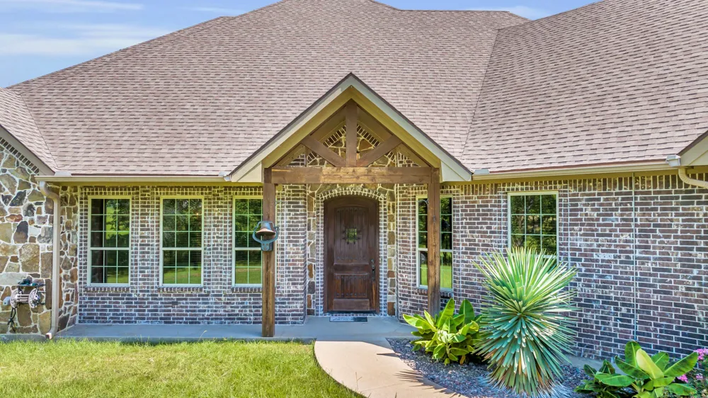 365 County Road 1534 Alba, TX 75410
