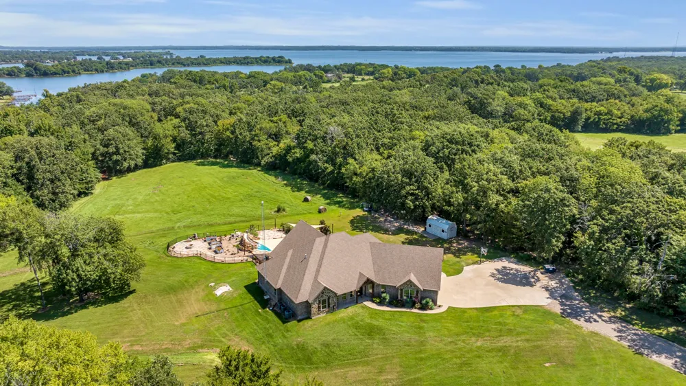 365 County Road 1534 Alba, TX 75410