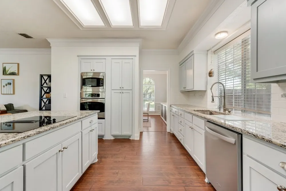 7713 Pine Street Irving, TX 75063