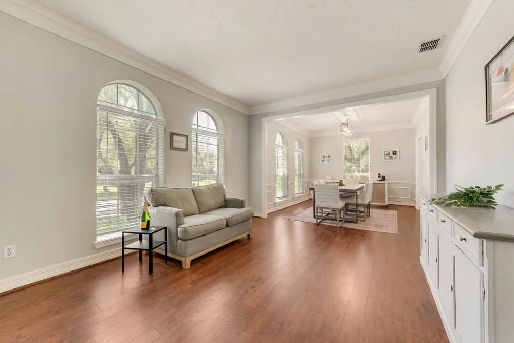 7713 Pine Street Irving, TX 75063