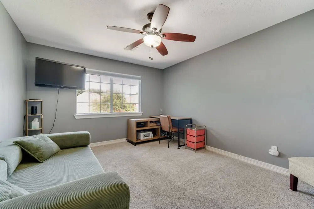 7713 Pine Street Irving, TX 75063