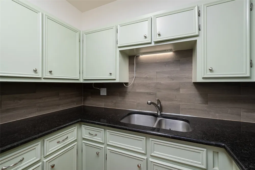 4505 Red River Street ##B Austin, TX 78751