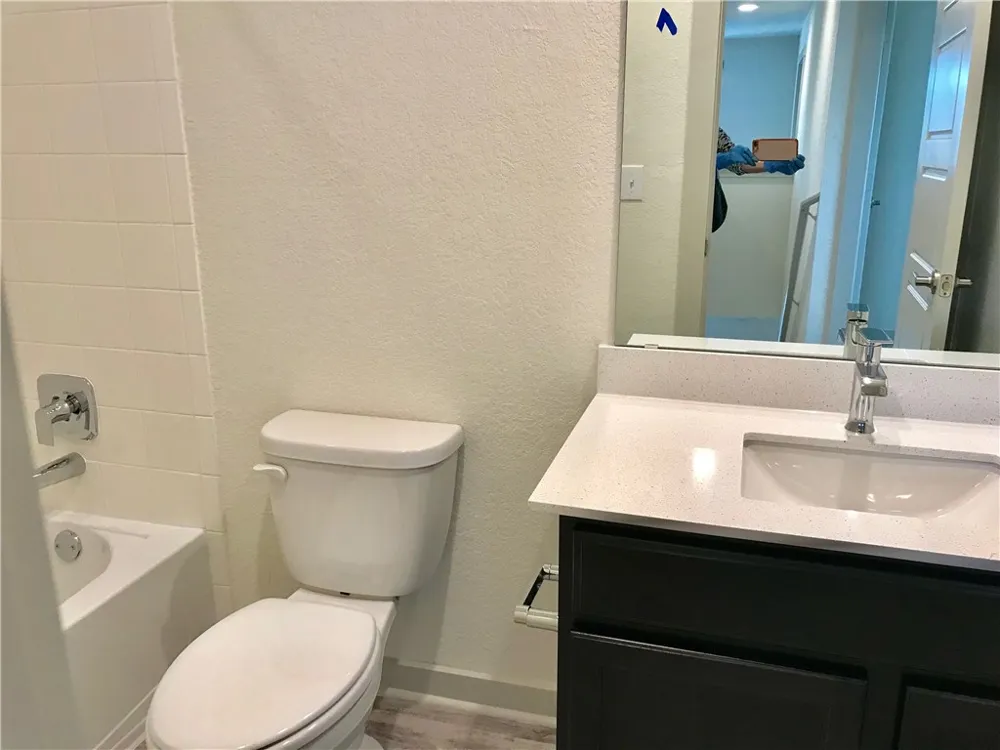 10408 Fulton Avenue Austin, TX 78754