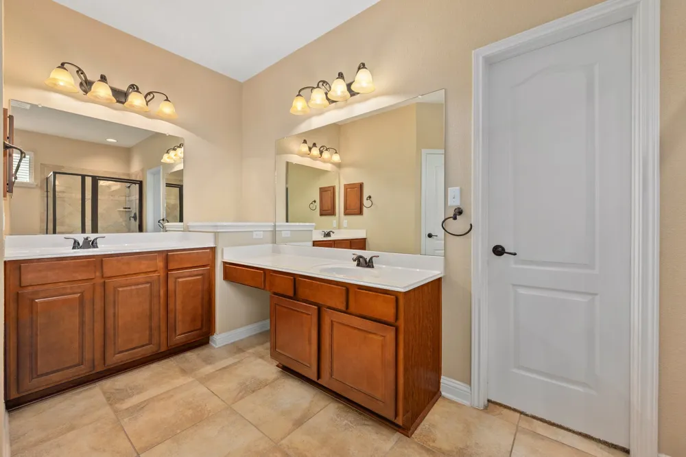 4917 Pyrenees Pass Bee Cave, TX 78738