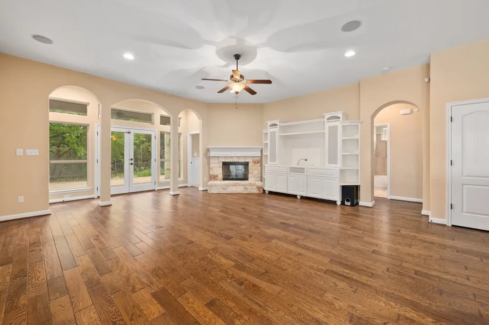 4917 Pyrenees Pass Bee Cave, TX 78738