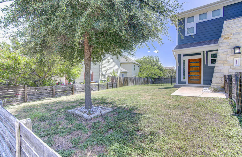 2117 Maxwell Lane Austin, TX 78741