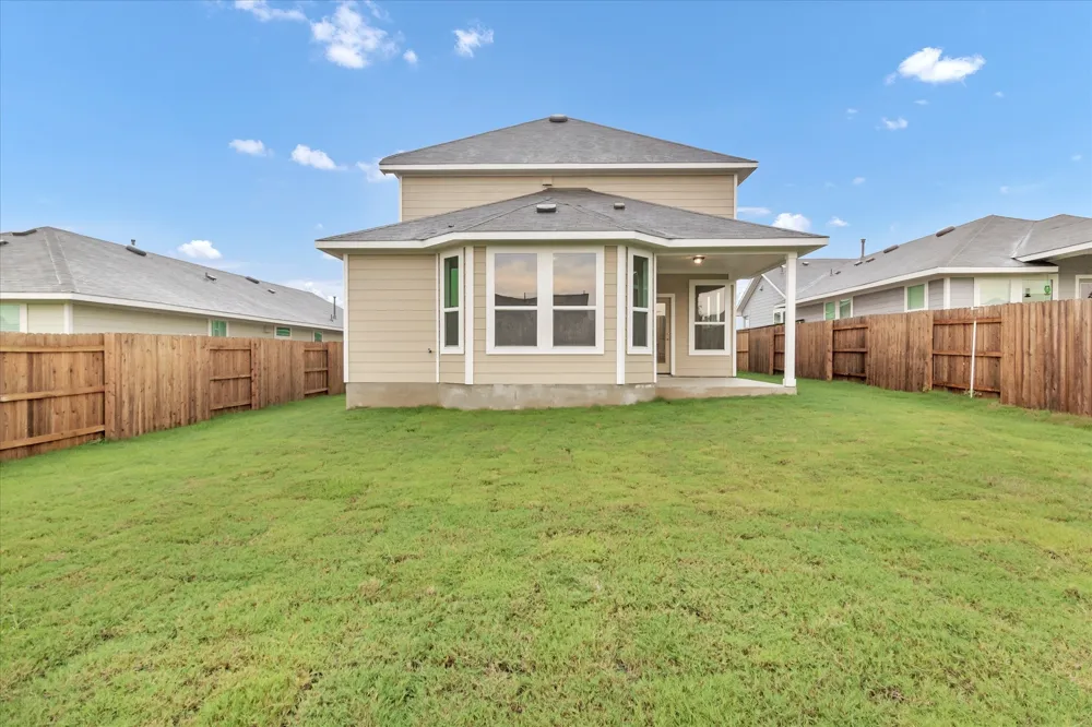 135 Lyndon Drive San Marcos, TX 78666