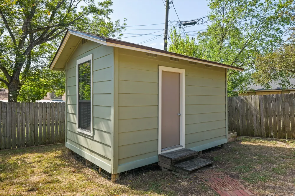 1703 Cannonwood Lane Austin, TX 78745