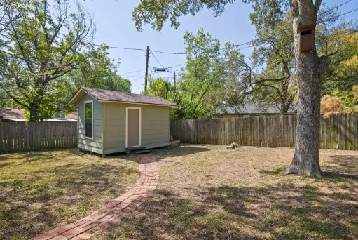 1703 Cannonwood Lane Austin, TX 78745