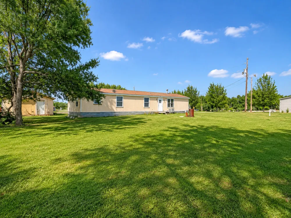 235 Cedar Creek Circle Cedar Creek, TX 78612
